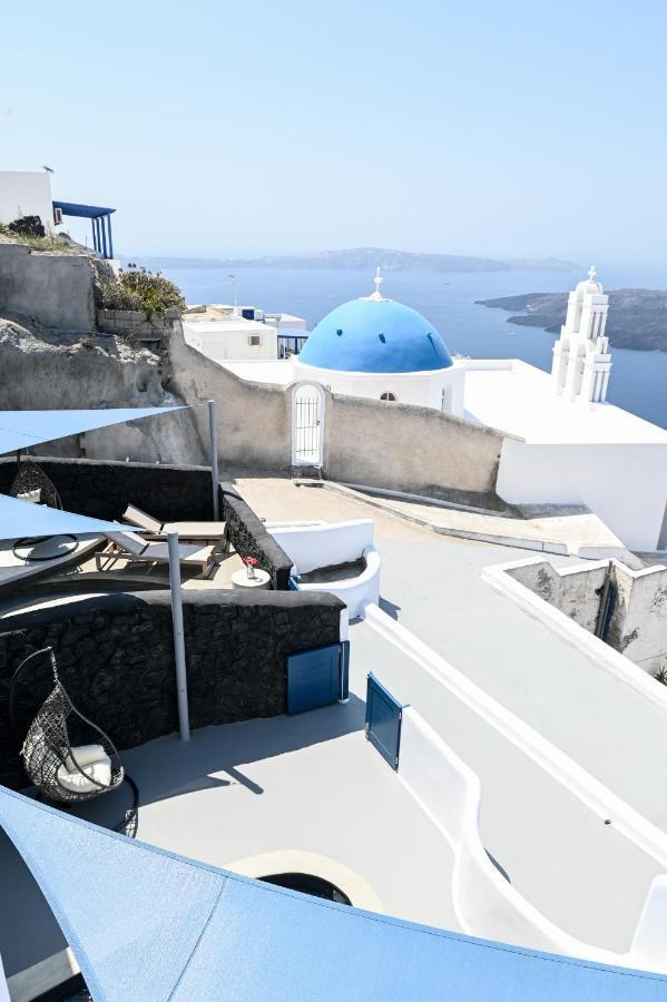 Three Bells Suites Firostefani Bagian luar foto