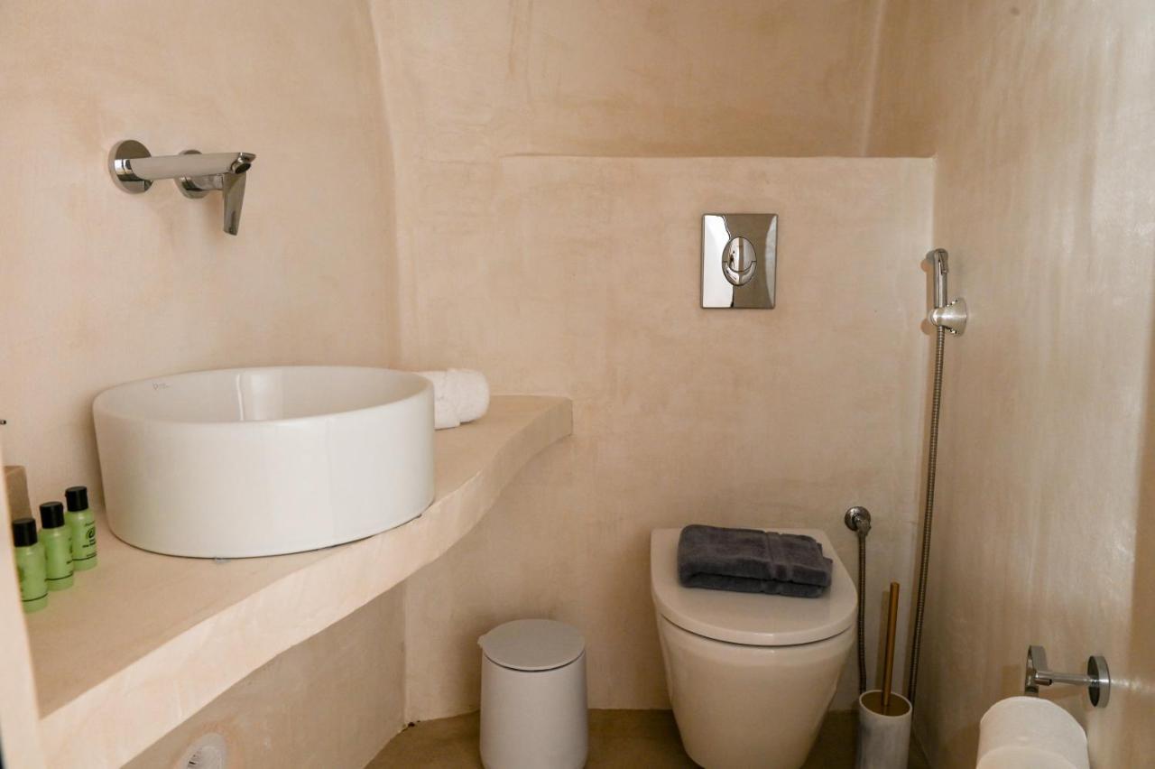Three Bells Suites Firostefani Bagian luar foto